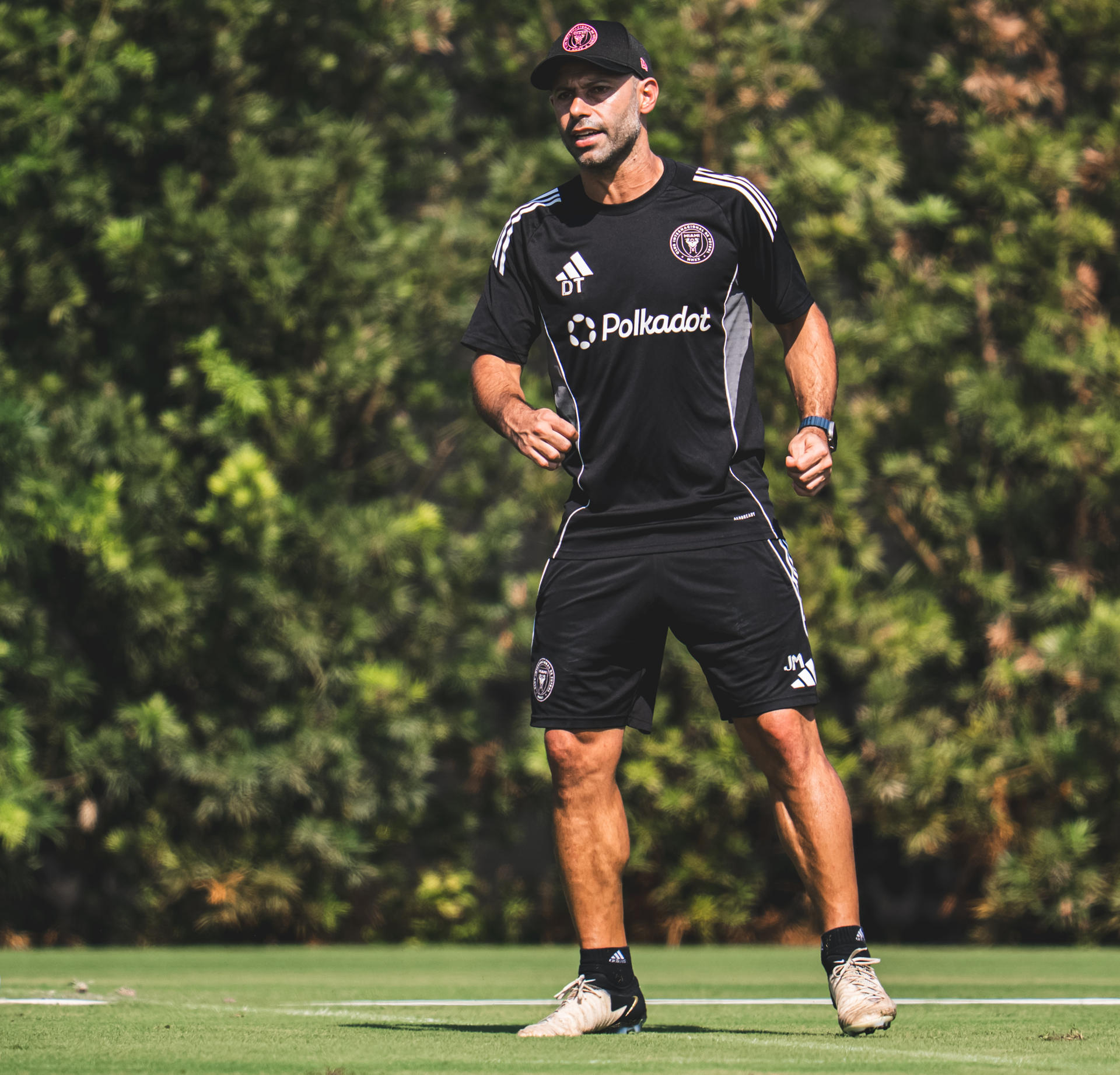 Fotografía cedida por Inter Miami CF del entrenador Javier Mascherano durante un entrenamiento en Florida, este viernes, a un día del trrascendental partido de la MLS en el campo de Philadelphia Union. EFE/ Inter Miami CF/ Anissa Dimilta /SOLO USO EDITORIAL/