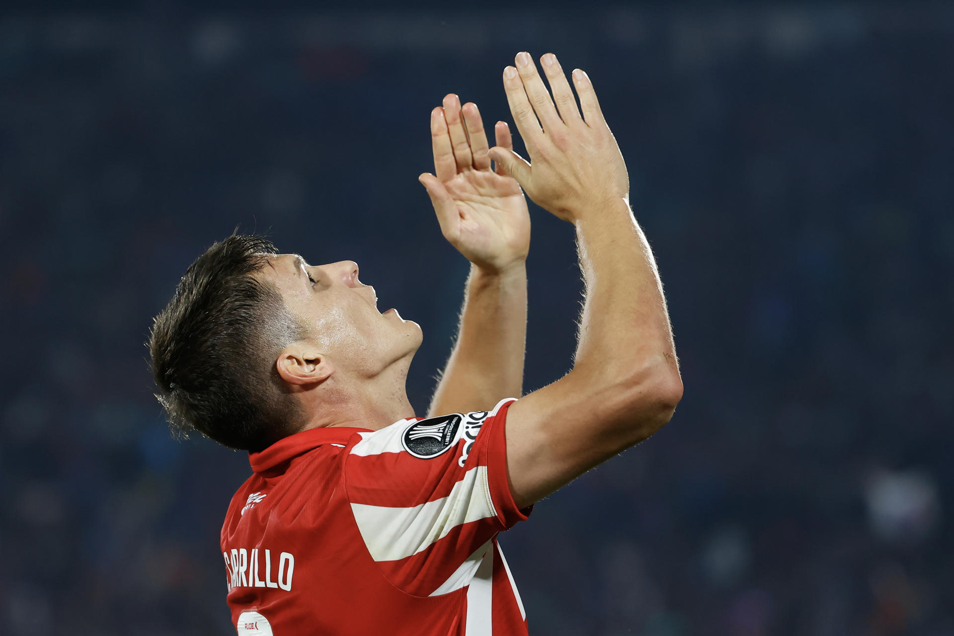 Guido Carrillo de Estudiantes celebra su gol en un partido de la fase de grupos de la Copa Libertadores. EFE/ Elvis González