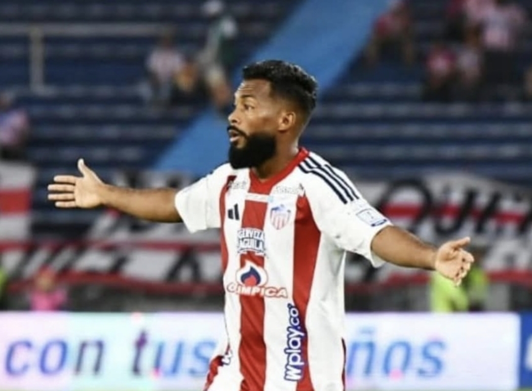 Con sus latinos extranjeros, Junior y Medellín buscan las finales del fútbol colombiano