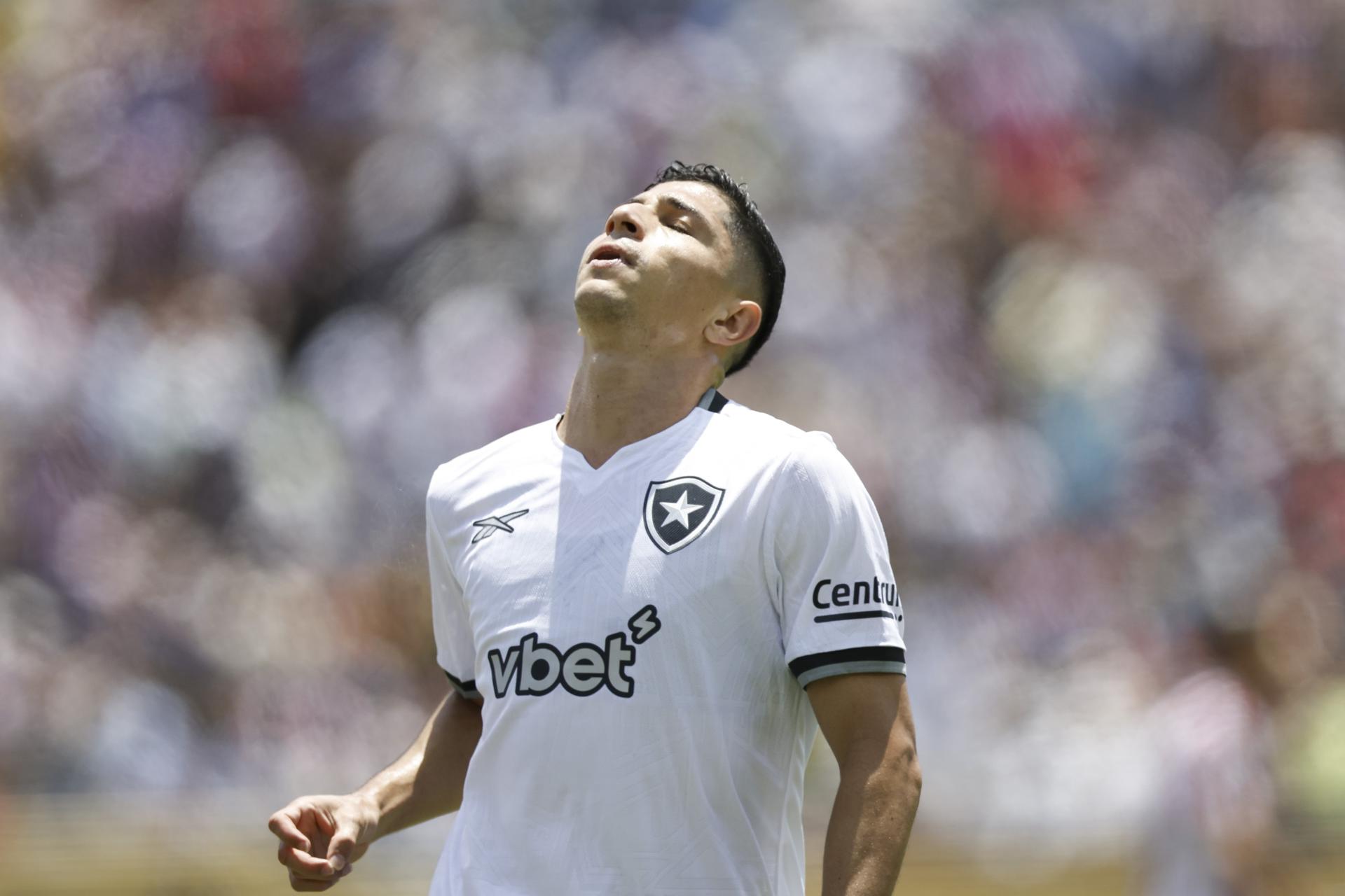 Fluminense ficha al venezolano Jefferson Savarino por cuatro temporadas