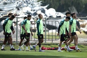 Desde la izquierda: Gilberto Sepúlveda, Alexis Vega, Roberto Alvarado y Jorge Sánchez, jugadores de la Selección Mexicana de fútbol durante un entrenamiento. Imagen de archivo. EFE/José Méndez