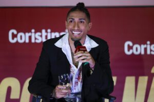 Raphinha, jugador brasileño del FC Barcelona durante un evento en São Paulo. EFE/Sebastiao Moreira