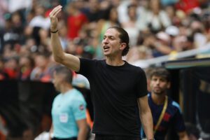 alt El brasileño Filipe Luís, elegido mejor entrenador de América