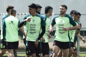 alt México enfrenta a Surinam confiado en recuperar el buen fútbol
