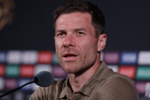 El entrenador del Real Madrid, Xabi Alonso, entregó este sábado un parte del estado de la plantilla a un día del partido contra el Pachuca por el Mundial de Clubes en la ciudad estadounidense de Charlotte.EFE/ André Coelho