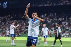 alt Delantero tico, se estrena con goles en el fútbol de Rusia