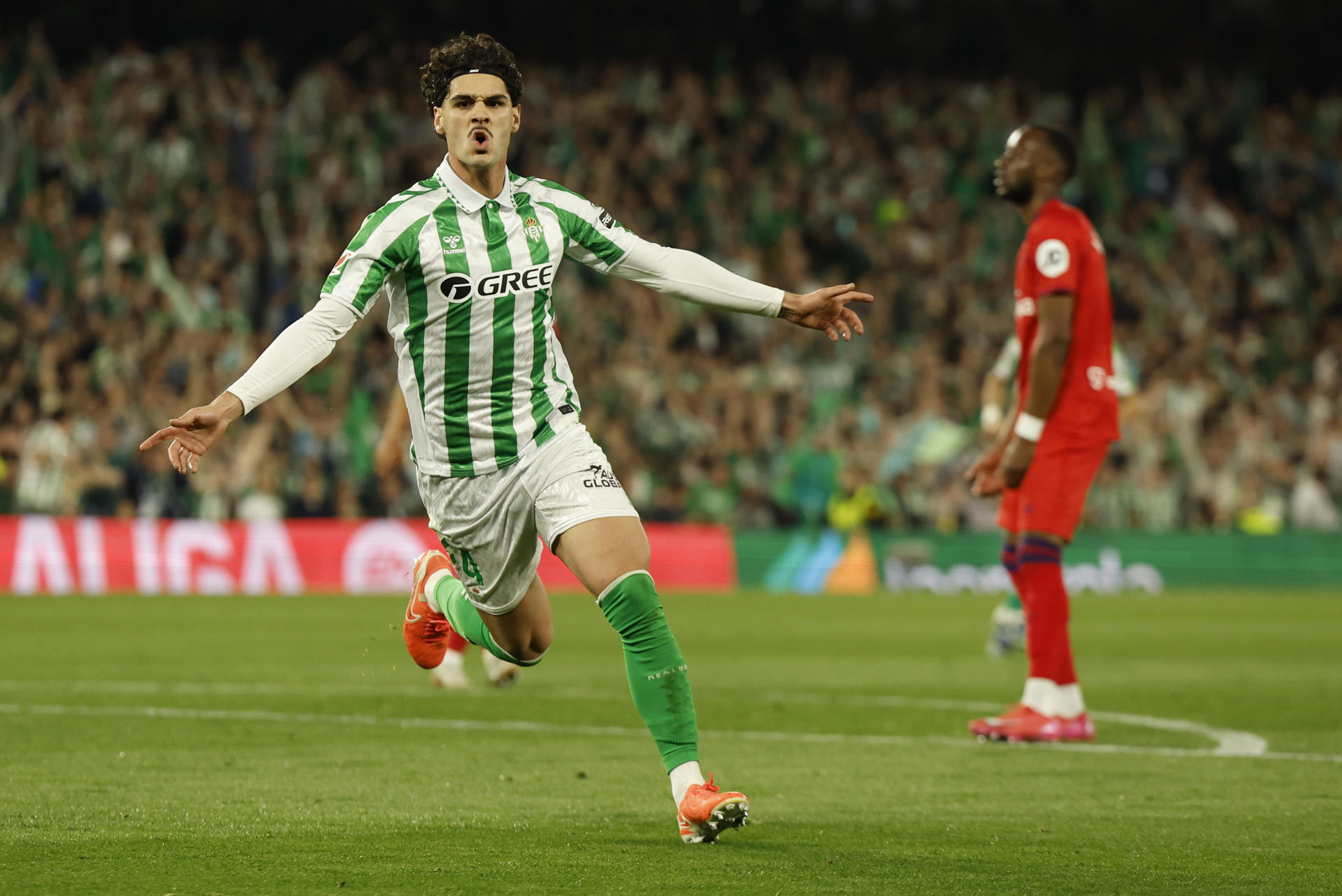 El Atlético culmina el fichaje del estadounidense Johnny Cardoso hasta 2030