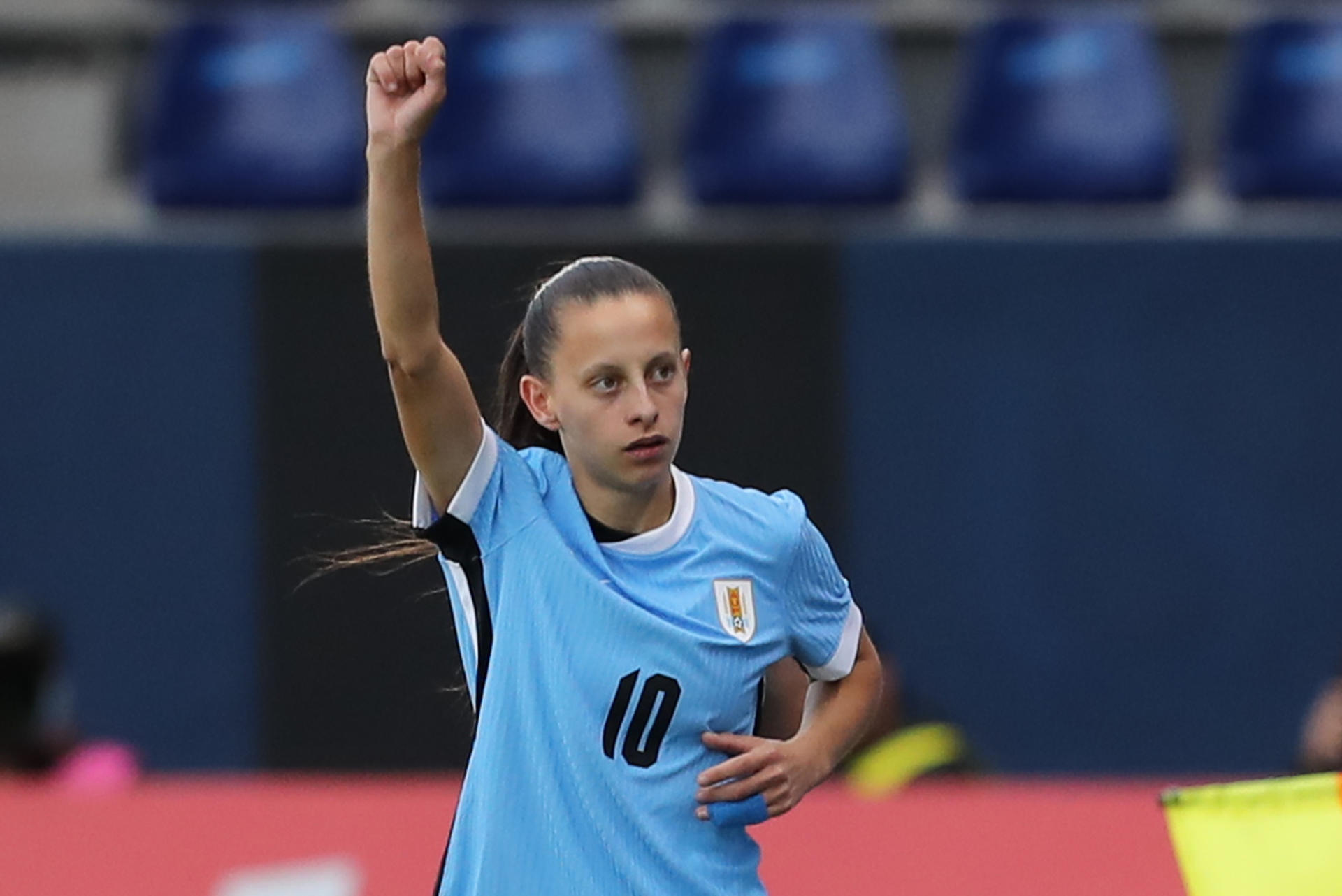 Uruguay deja cerca de la eliminación a Perú con un gol de Belén Aquino