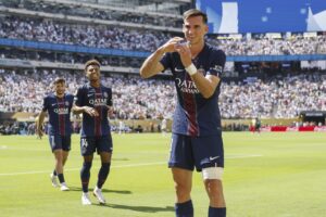 ALT El español Fabián Ruiz, con un doblete, mejor jugador de la semifinal PSG-Real Madrid