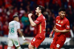 ALT El campeón Toluca del argentino Mohamed vence al Juárez FC