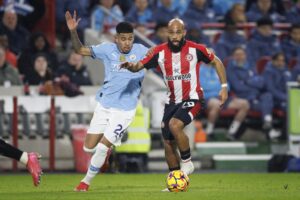 alt Igor Thiago aguanta el pulso a Haaland