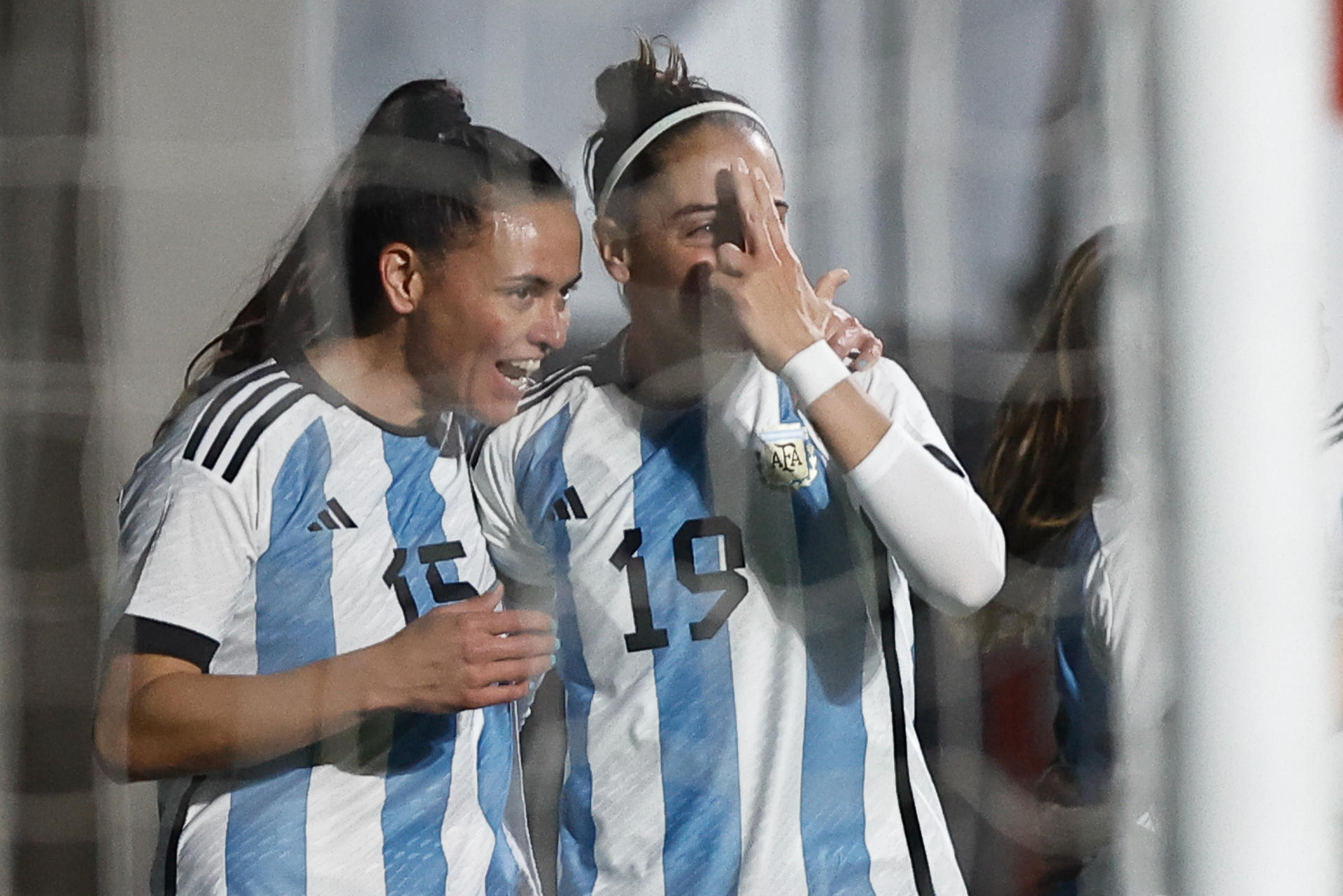 Argentina apuesta a una renovación con el sueño de bajar del trono a Brasil