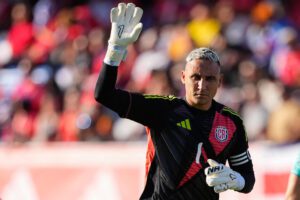alt Keylor Navas pide a chicos centroamericanos tener carácter fuerte para cumplir sueños
