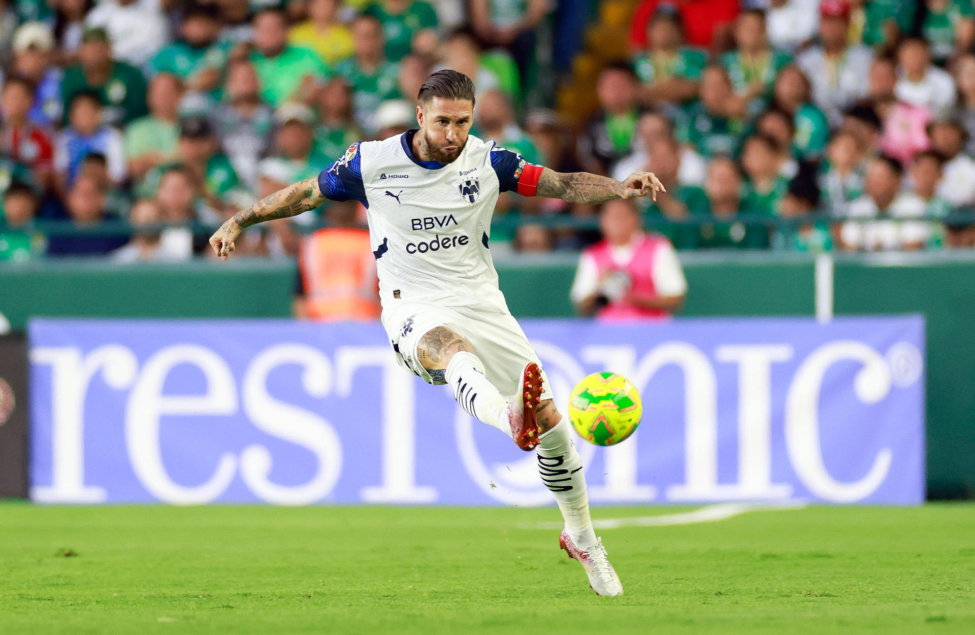 Monterrey con el español Sergio Ramos vence a San Luis