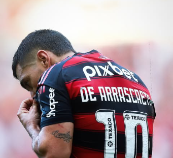 Flamengo vence a Cruz Azul con doblete del uruguayo De Arrascaeta