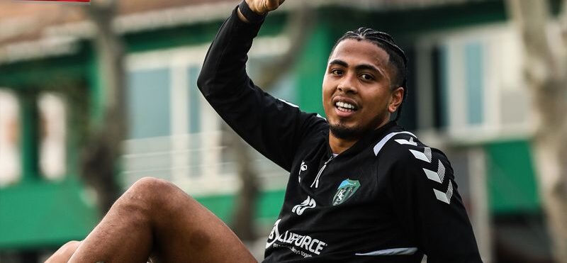 Hondureño vive duro revés y es despedido de su equipo en Europa