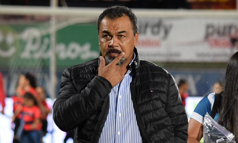 Técnicos mexicanos, arrancan en la parte baja de la tabla en Costa Rica