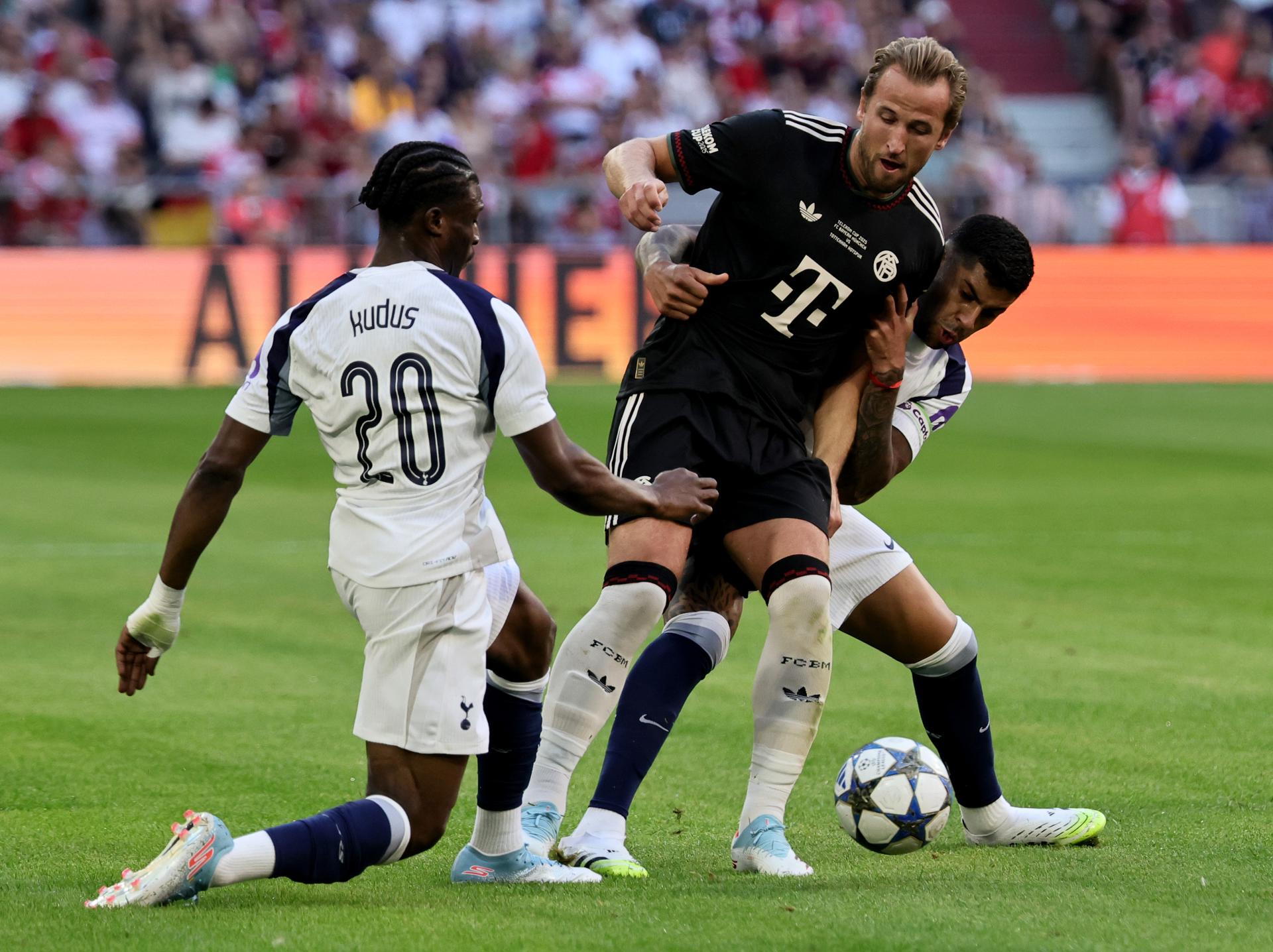 EFE/EPA/RONALD WITTEK