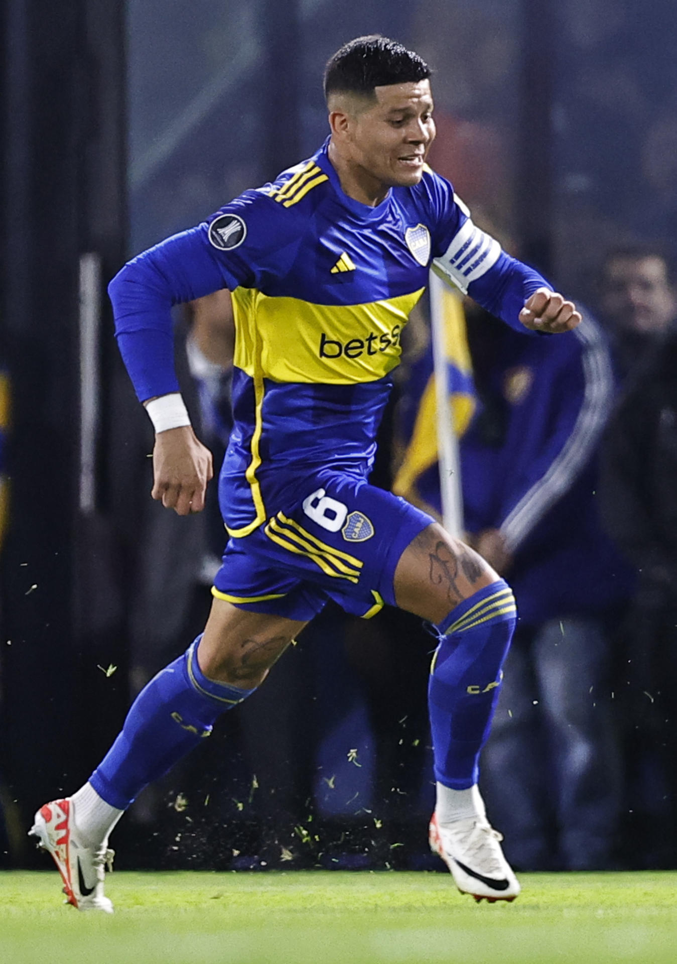 El argentino Marcos Rojo rescindió su contrato con Boca Juniors