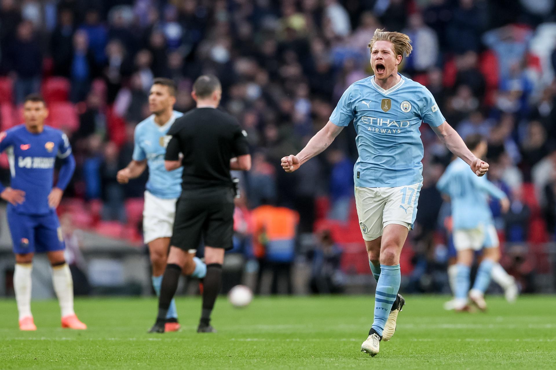 Fotografia de Neil Hall en la que puede verse una foto de archivo del 20 de abril de 2024 de Kevin De Bruyne, ex del Manchester City, celebrando la victoria en la semifinal de la FA Cup ante el Chelsea FC. 