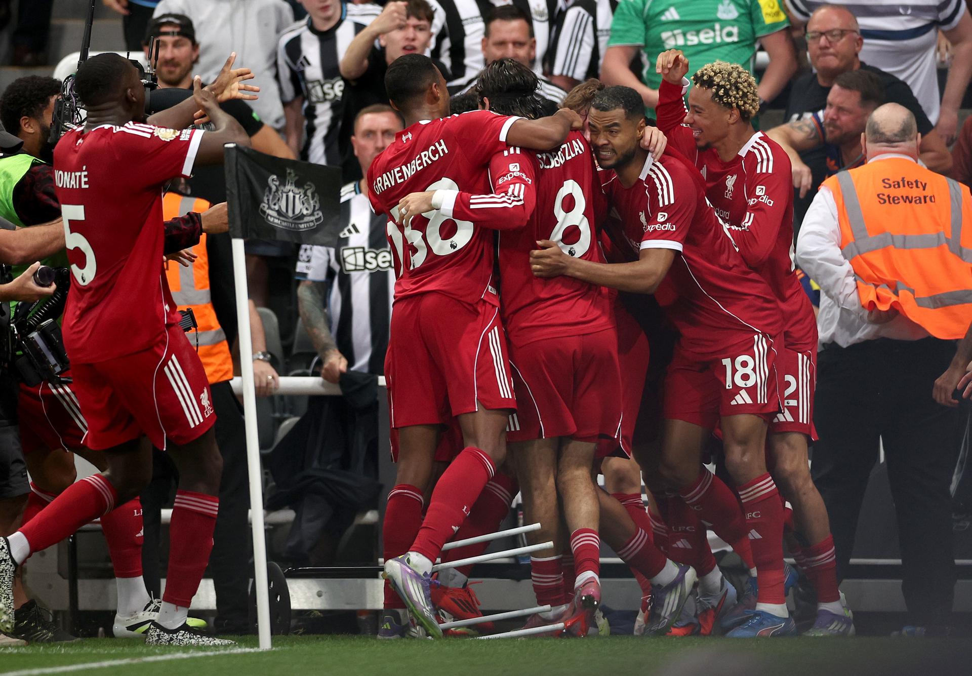 Con el argentino Mac Allister, Liverpool logra la remontada