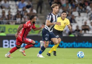 ALT El Monterrey recibe al Santos Laguna, confiado en salir de su mal momento