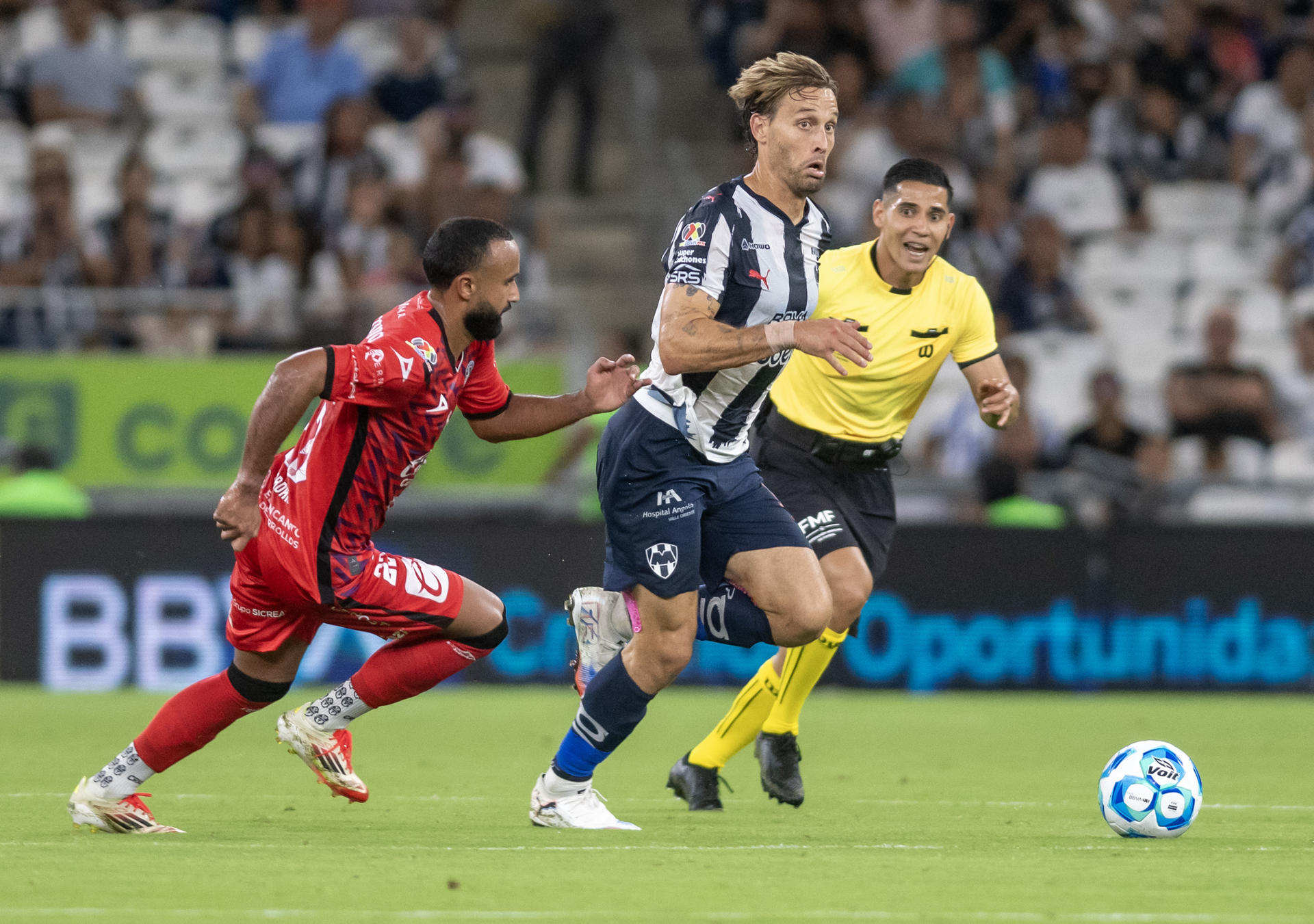 El Monterrey del español Canales recibe al Santos Laguna, confiado en salir de su mal momento