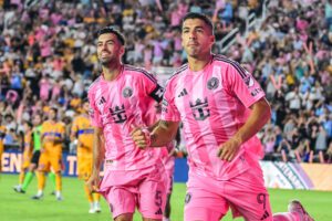 Luis Suárez del Inter Miami celebra un gol durante un partido de cuartos de final de la Leagues Cup 2025 entre el Inter Miami y Tigres en Fort Lauderdale (EE. UU). EFE/ Giorgio Viera