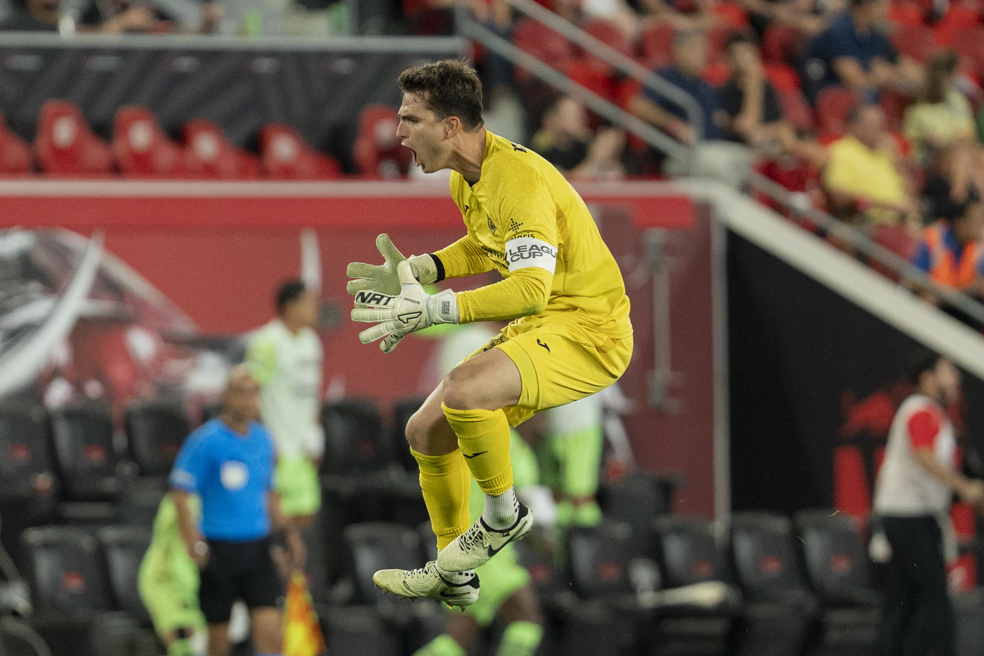 El guardameta Sebastián Jurado celebra un gol de Juárez, pese a que el equipo mexicano abandonó este jueves la Leagues Cup junto con su rival, el New York Red Bulls. EFE/ Ángel Colmenares 