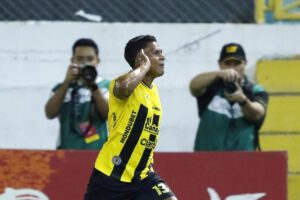 alt Moya da el pase a semifinales al Real España frente al Plaza Amador