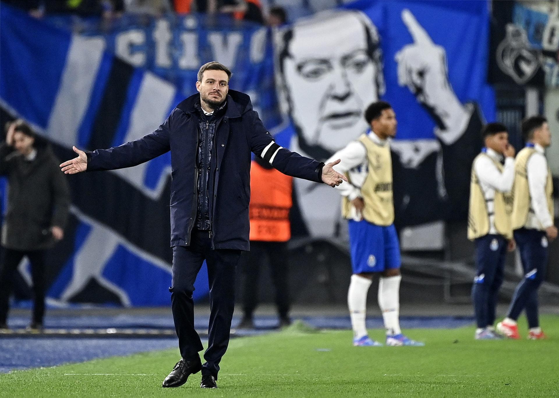 El Oporto llega a un acuerdo con el argentino Anselmi para la rescisión de su contrato