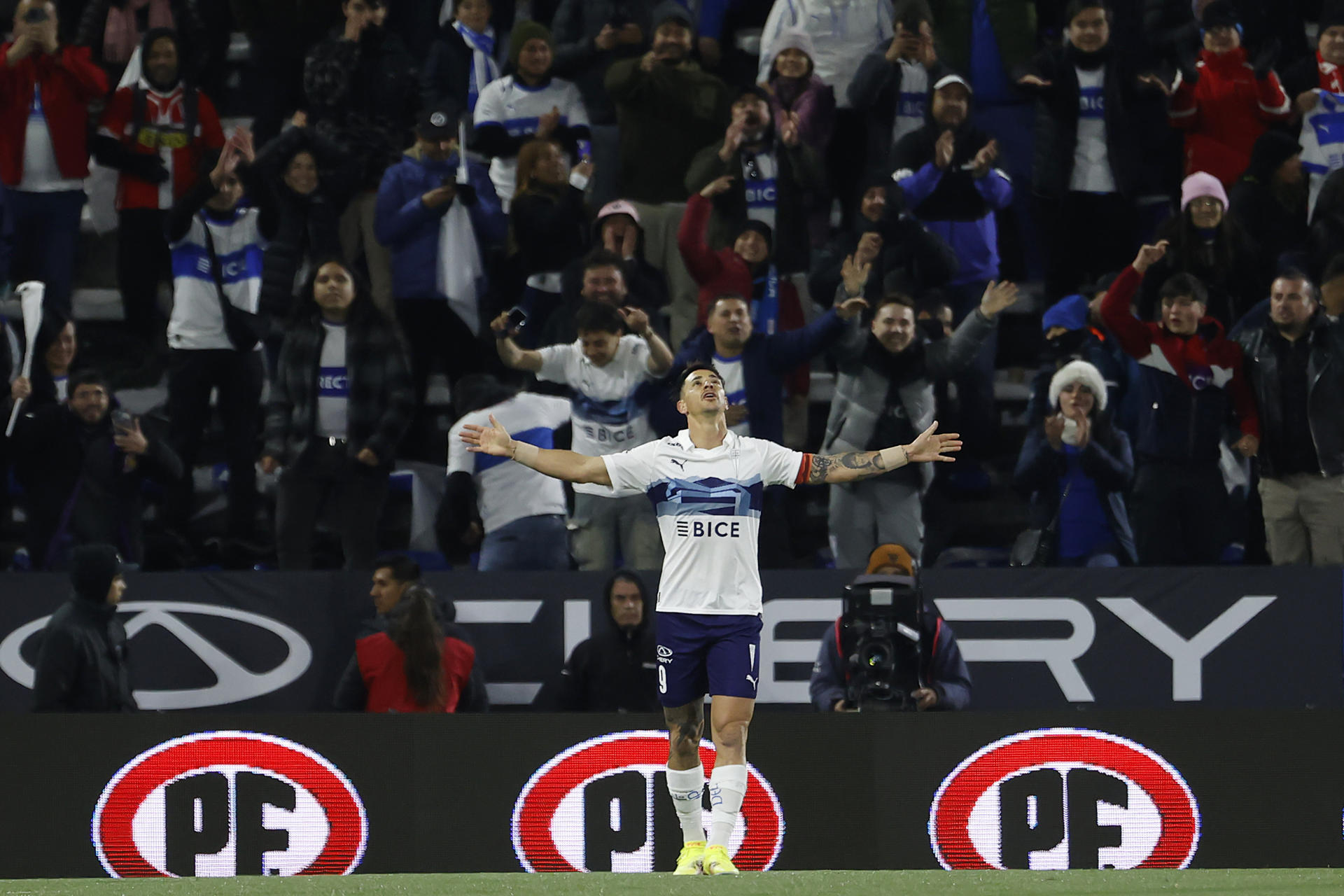 Argentino Zampedri marcó el primer gol en el nuevo estadio de la U Católica
