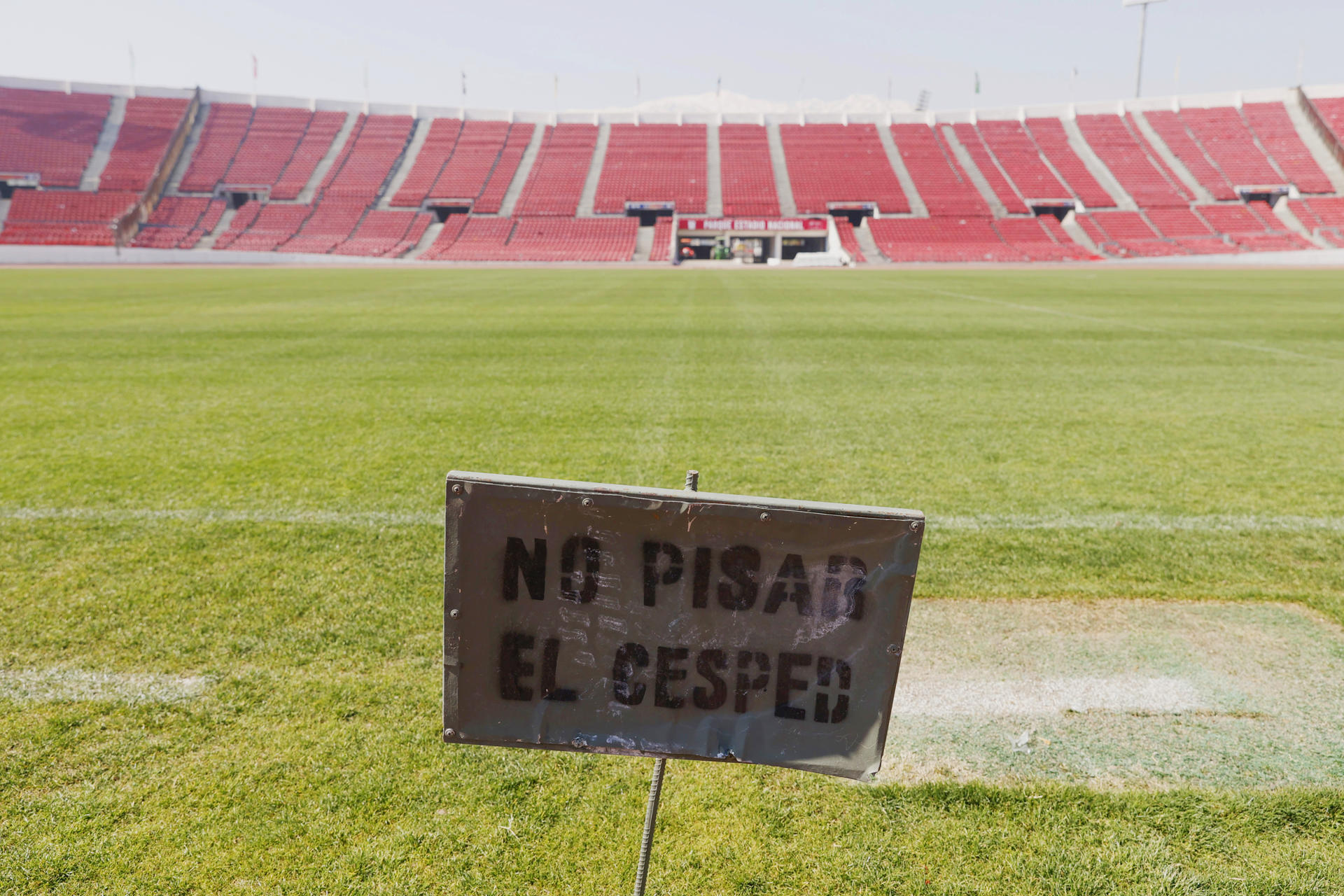 La cancha del Estadio Nacional Julio Martínez Prádanos, en Santiago, una de las sedes del Mundial Sub-20 de Chile. EFE/Elvis González 