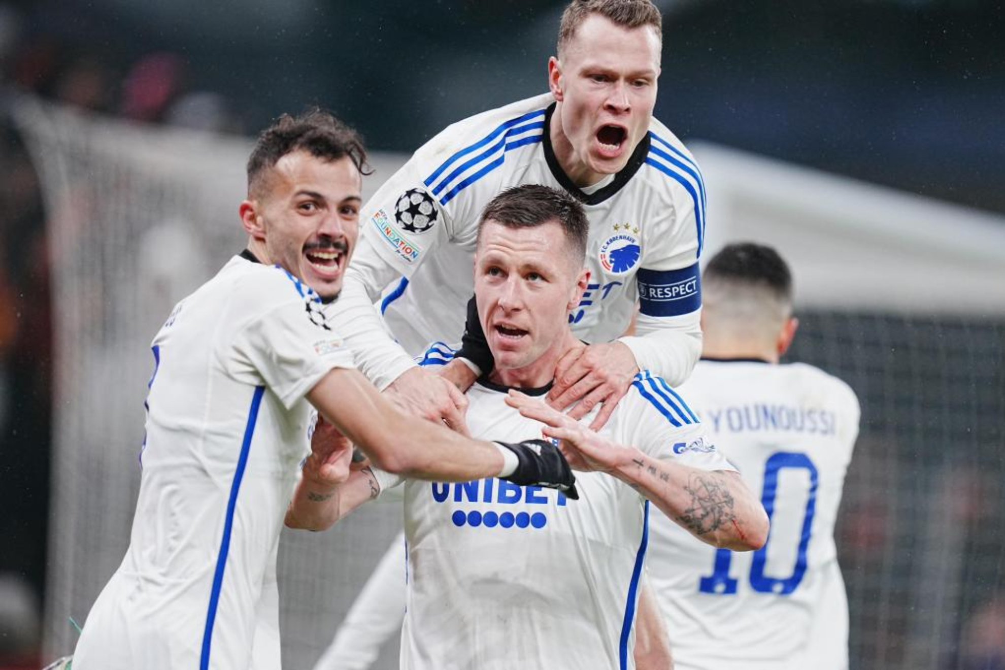 Copenhague con asistencia del mexicano Huescas empata en su debut europeo