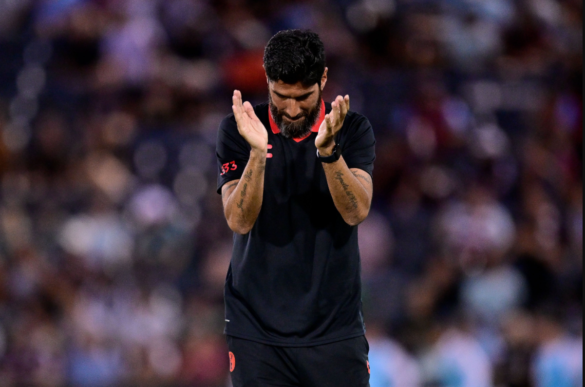 El uruguayo Sebastián Abreu convierte el desierto en su fortaleza