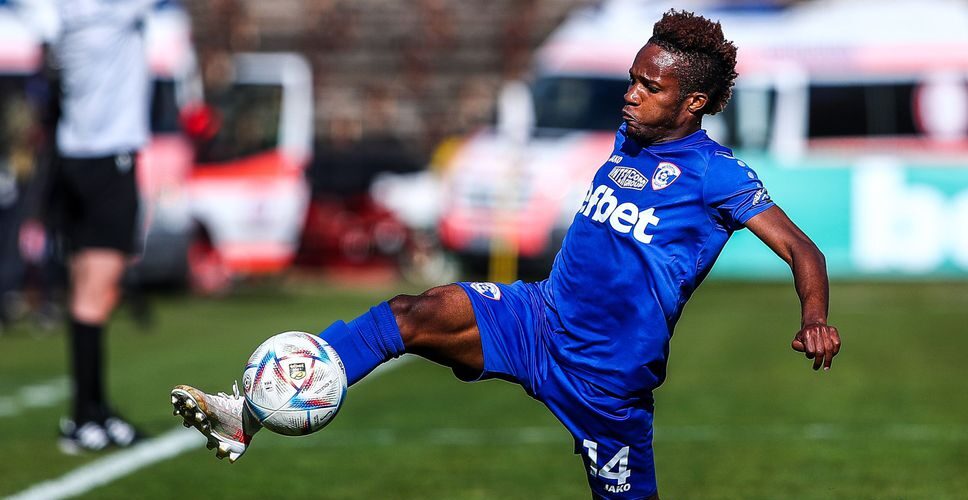 Centroamericanos, arrancan como titulares en peculiar liga europea