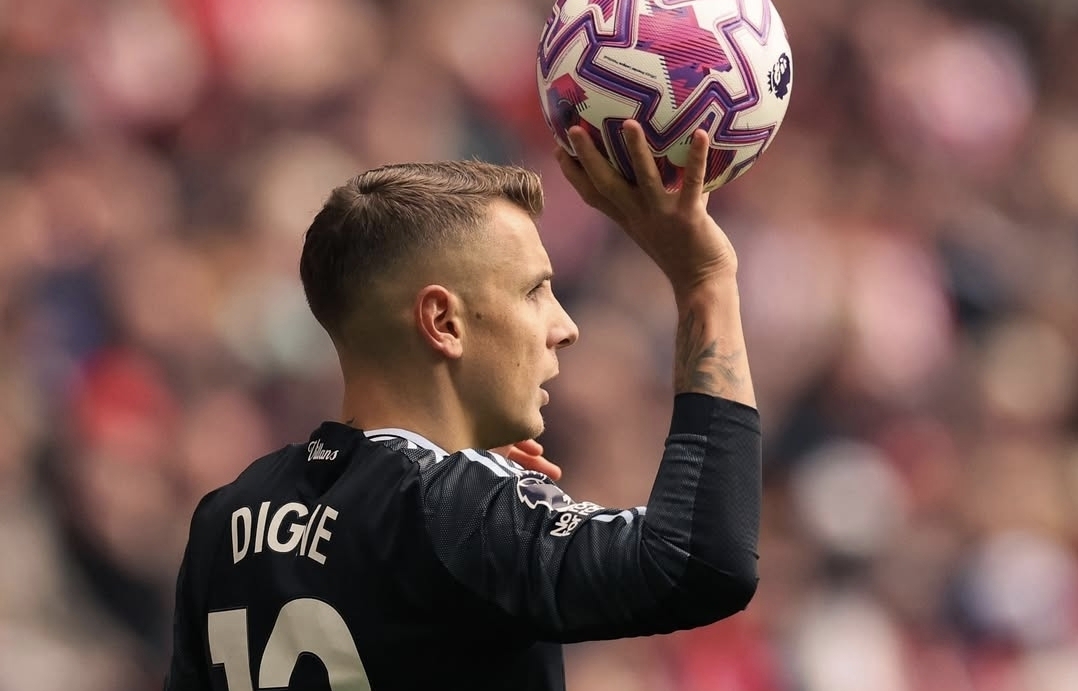 Aston Villa, en zona de descenso, pese a los argentinos «Dibu» Martínez y Emiliano Buendia