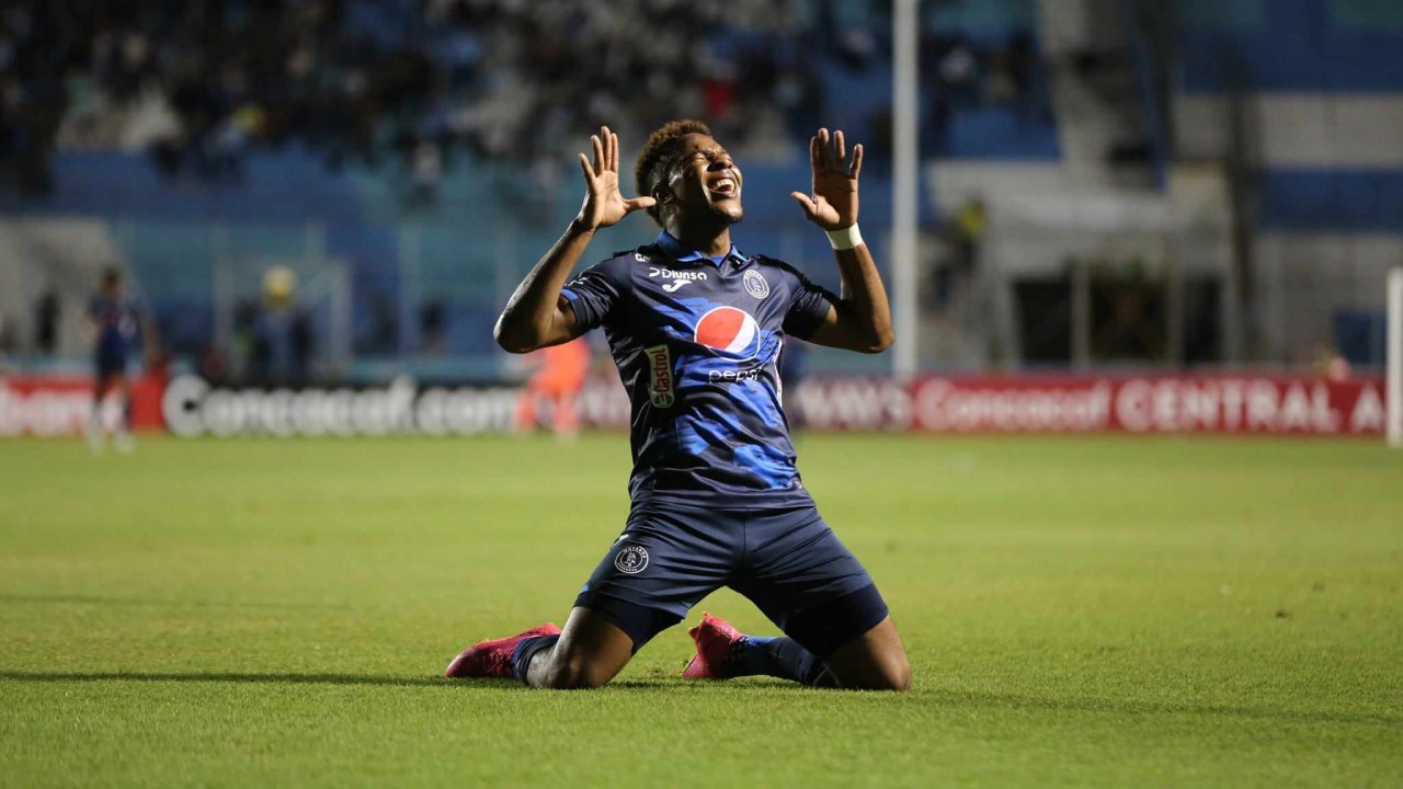 Los brasileños Da Silva y Oliveira le dan el primer triunfo a Motagua en Honduras