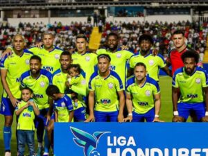 alt Sudamericanos figuras: Modesto equipo tumba a los grandes en la Liga Nacional