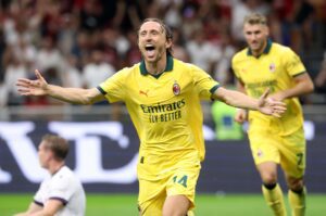 El jugador del AC Milan Luka Modric celebra el 1-0 durante el partido de la Serie A que han jugado AC Milan y Bologna FC 1909, en Milan, Italia. EFE/EPA/MATTEO BAZZI