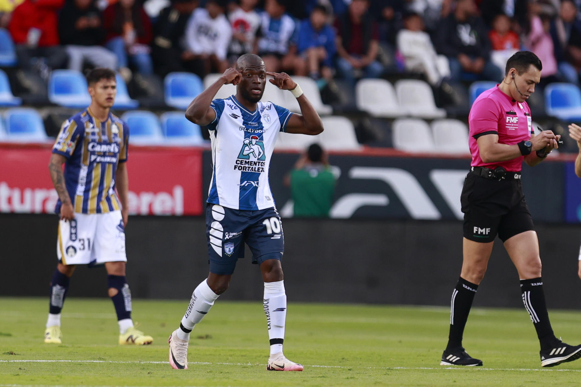 Pachuca recupera su sociedad brasileño-ecuatoriana