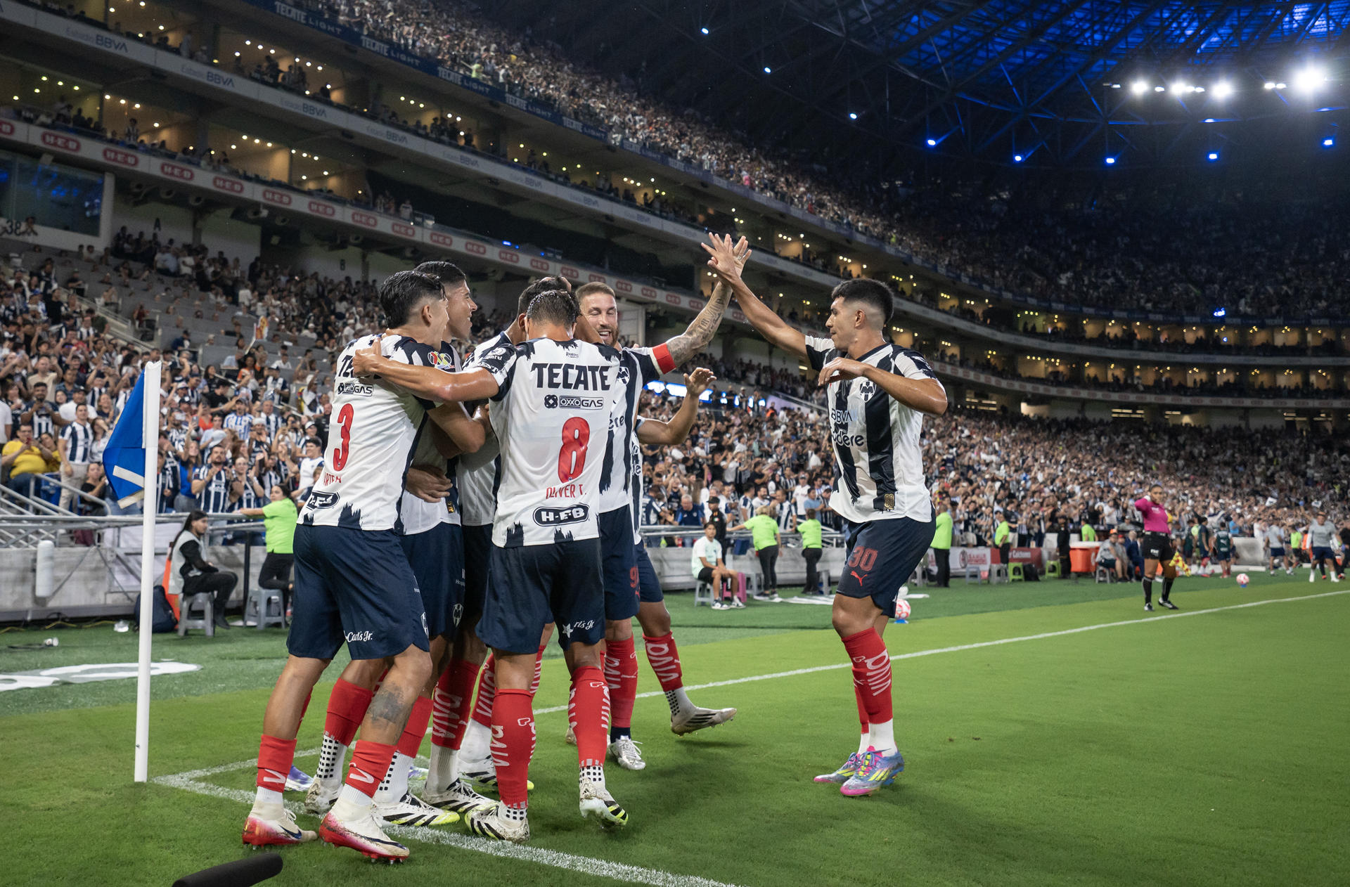 El Monterrey del español Canales visita al América con la eliminatoria a su favor