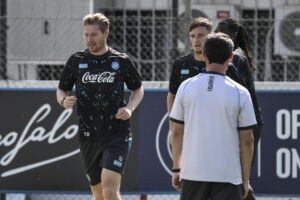 Kevin De Bruyne durante una sesión de entrenamiento en Castel Volturno. EFE/EPA/CIRO FUSCO