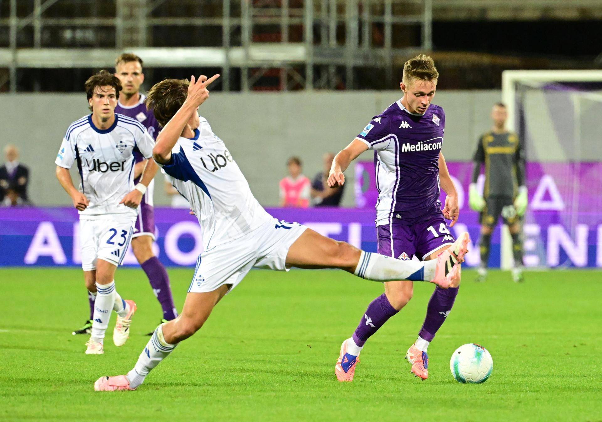 El Como del argentino Paz se mete entre los grandes