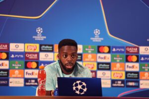 El jugador del Athletic de Bilbao Iñaki Williams en rueda de prensa previa al partido del martes ante el Arsenal en San Mamés, choque de la primer jornada de la Fase de Liga de la Liga de Campeones.EFE/Luis Tejido