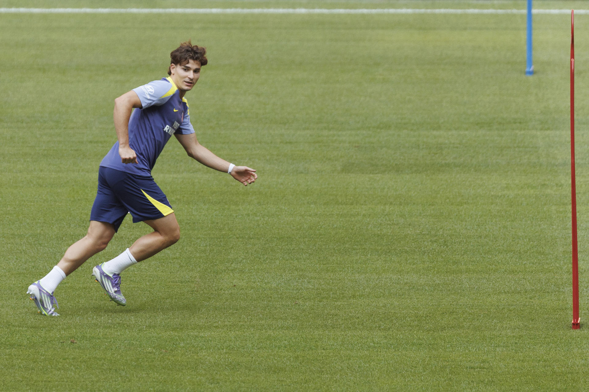 Los argentinos Julián Alvarez, Nico González, Molina y Giuliano se suman al grupo