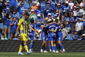ALT El uruguayo Thiago Borbas, segundo fichaje de invierno del Real Oviedo