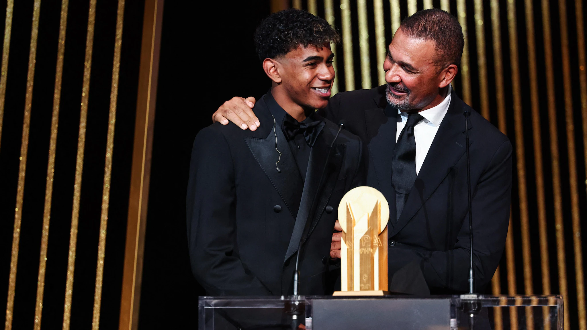 Lamine Yamal ganó por más de 50 puntos en la votación, el Trofeo Kopa