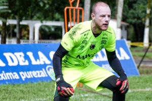 alt ¡MEXICO PRESENTE! Miguel Ortega, el portero que la rompe en el fútbol colombiano