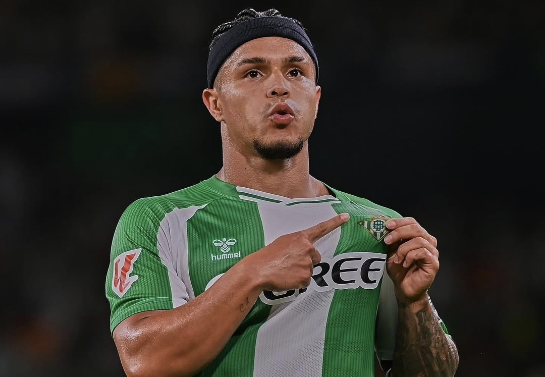 El Betis se impone en casa del Espanyol, Cucho Hernández suma y sigue